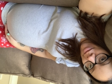 Elly. V